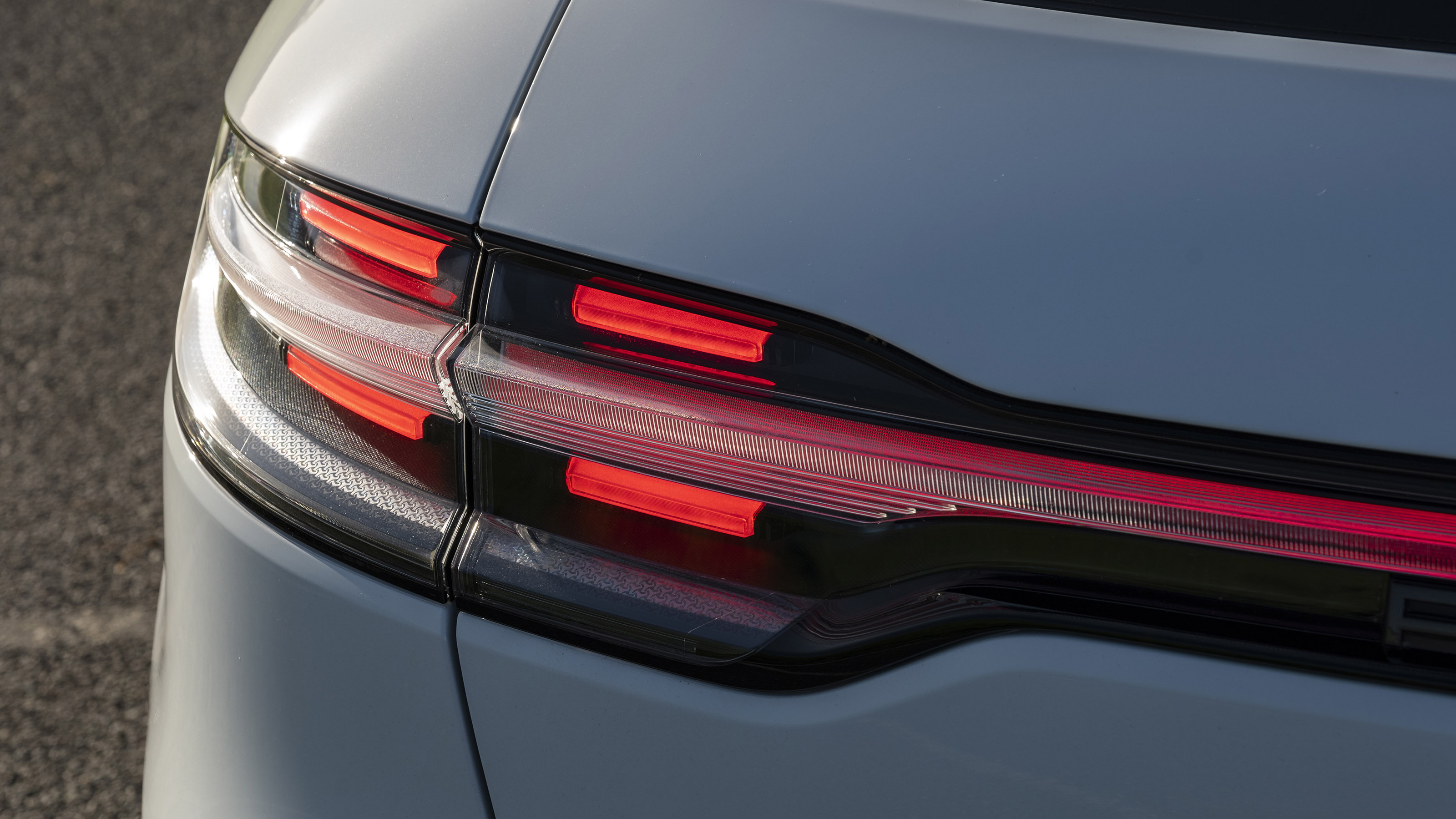 Porsche Macan T - tailights