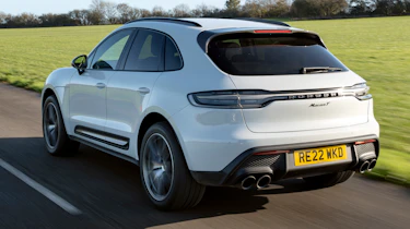 Porsche Macan T - rear tracking