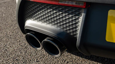 Porsche Macan T - exhaust