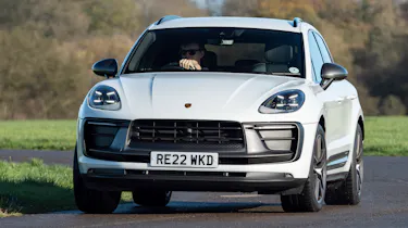Porsche Macan T - front cornering