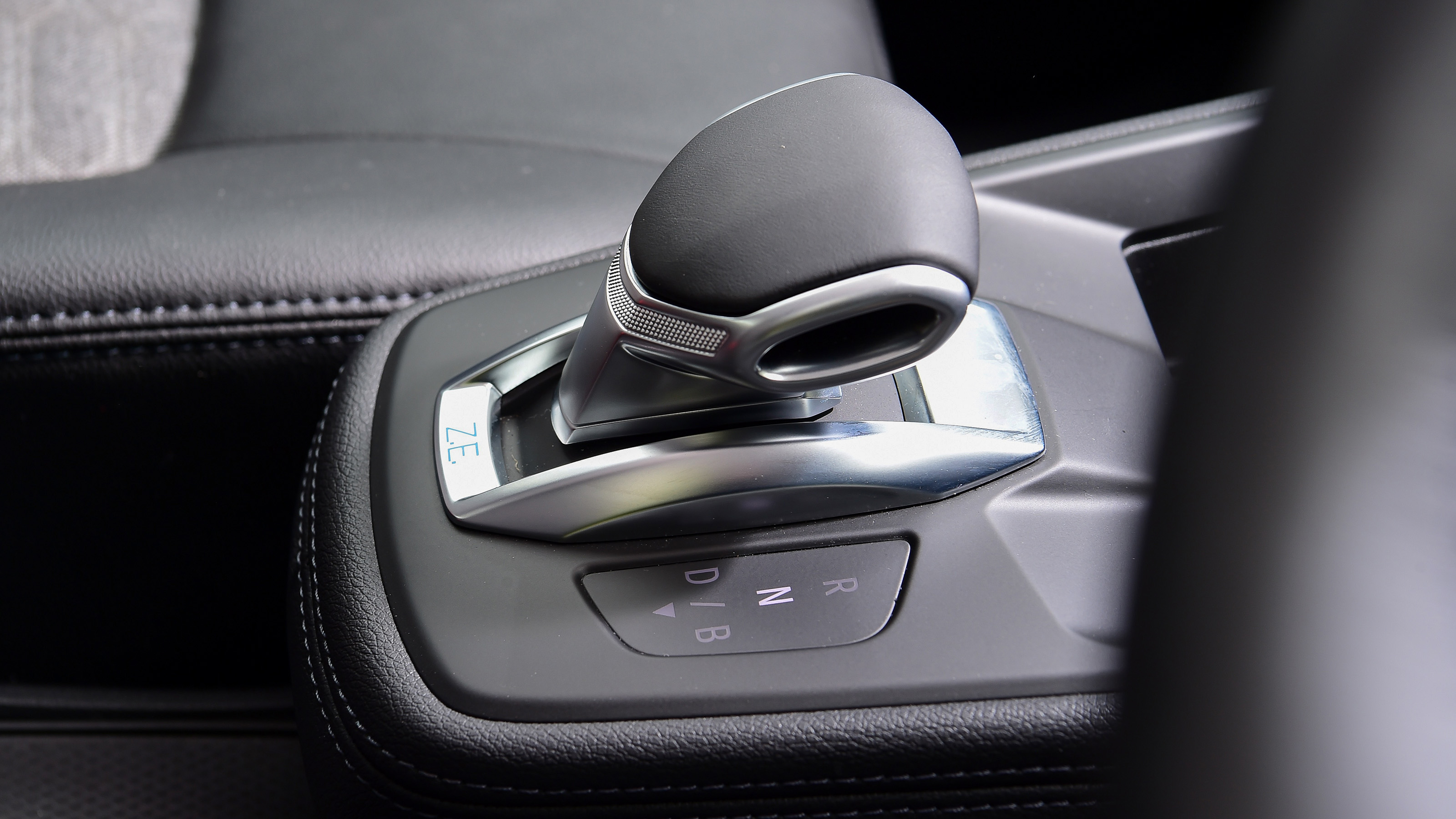 Renault ZOE - gear selector