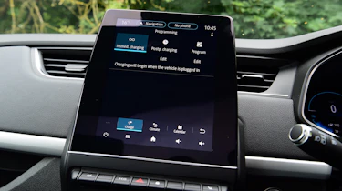 Renault ZOE - central touchscreen