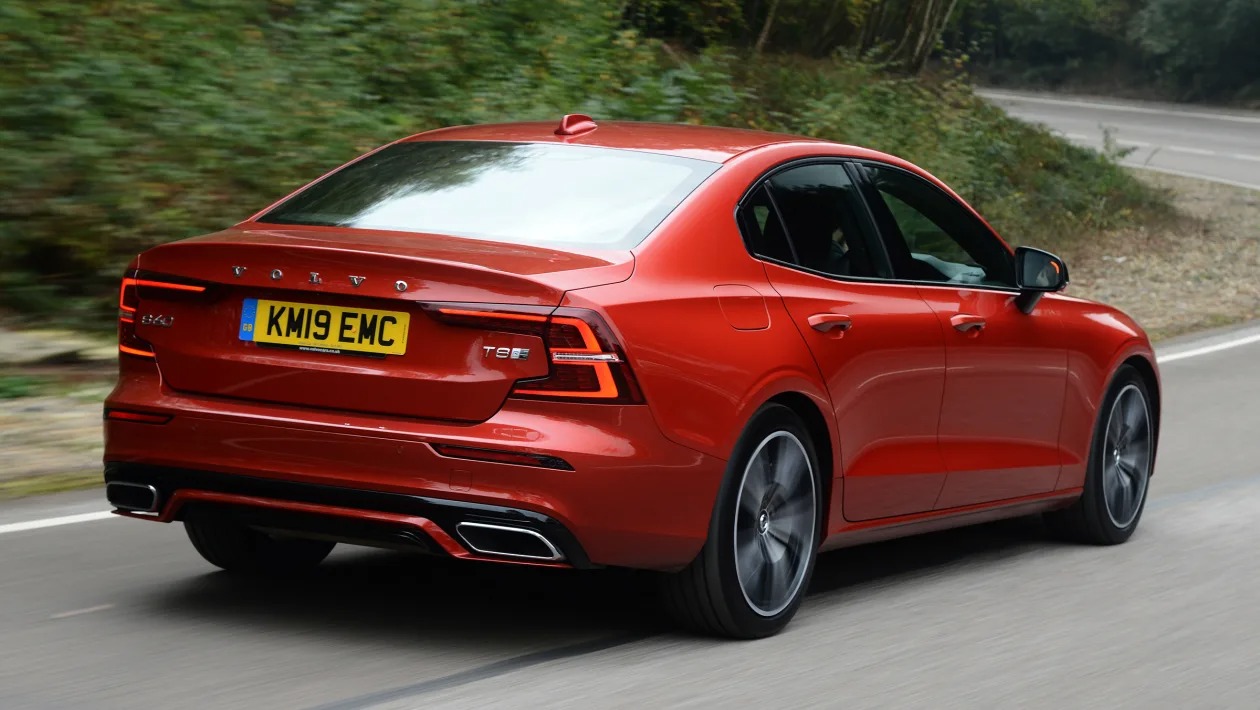 Used Volvo S60 Mk3 - rear tracking