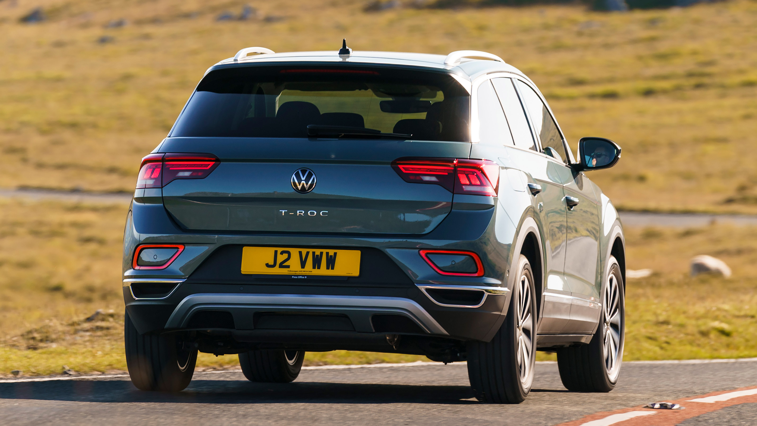 Volkswagen T-Roc - rear