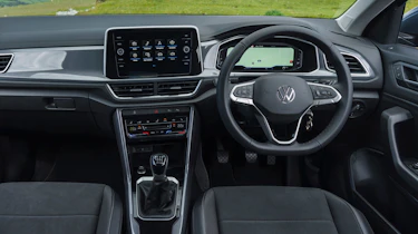 Volkswagen T-Roc - dash