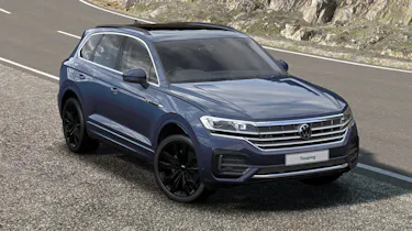 Volkswagen Touareg R-Line Tech Plus - front static