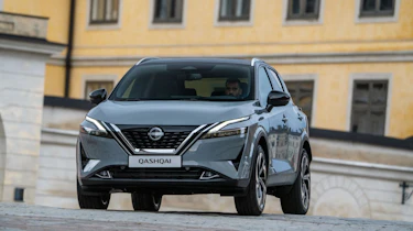 Nissan Qashqai - front