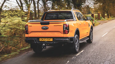 Ford Ranger Wildtrak - rear tracking