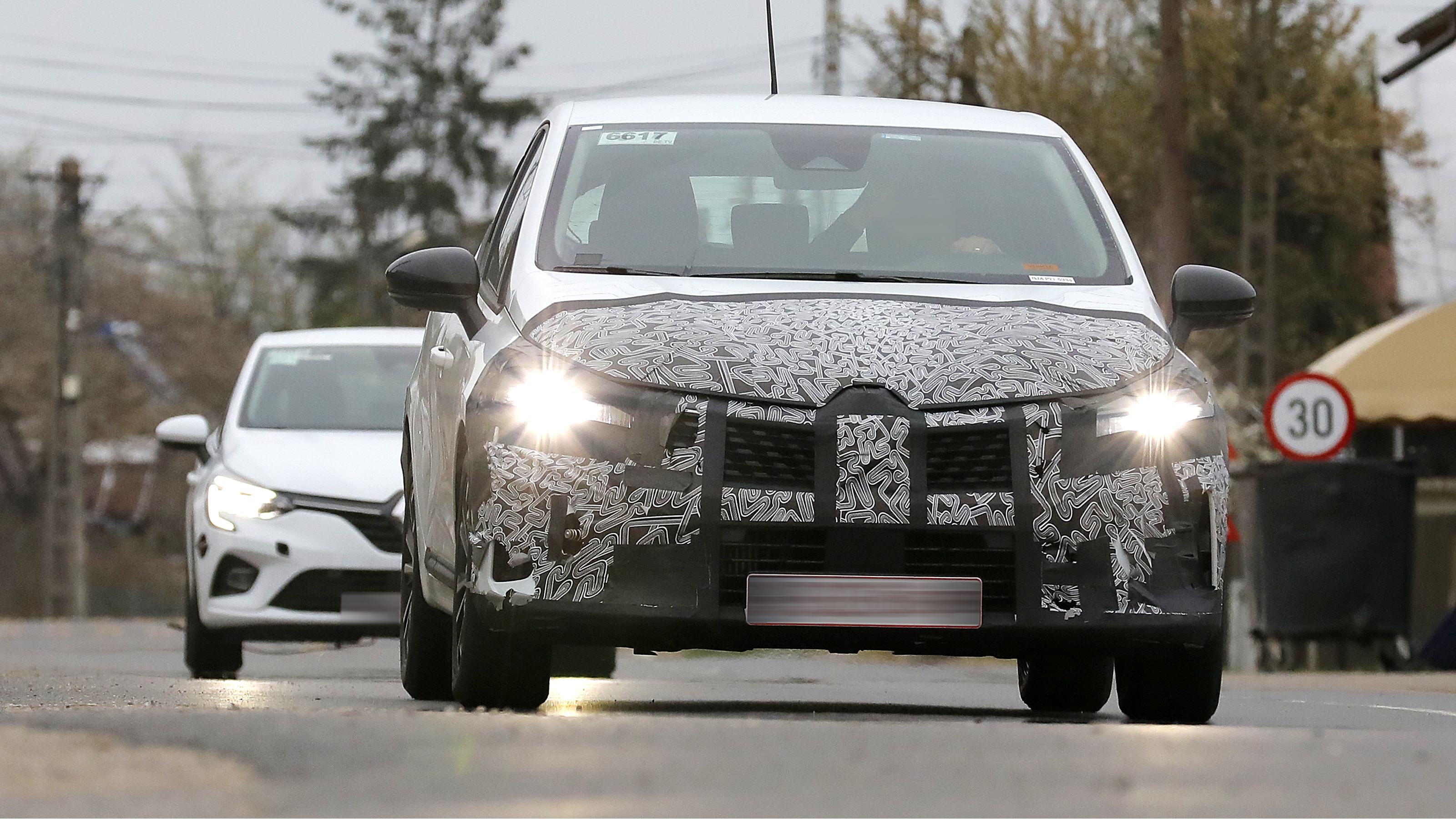 2023 Renault Clio facelift (camouflaged) - front