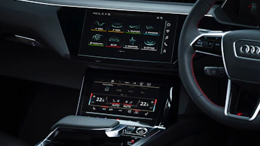 Audi Q8 e-tron - touchscreen