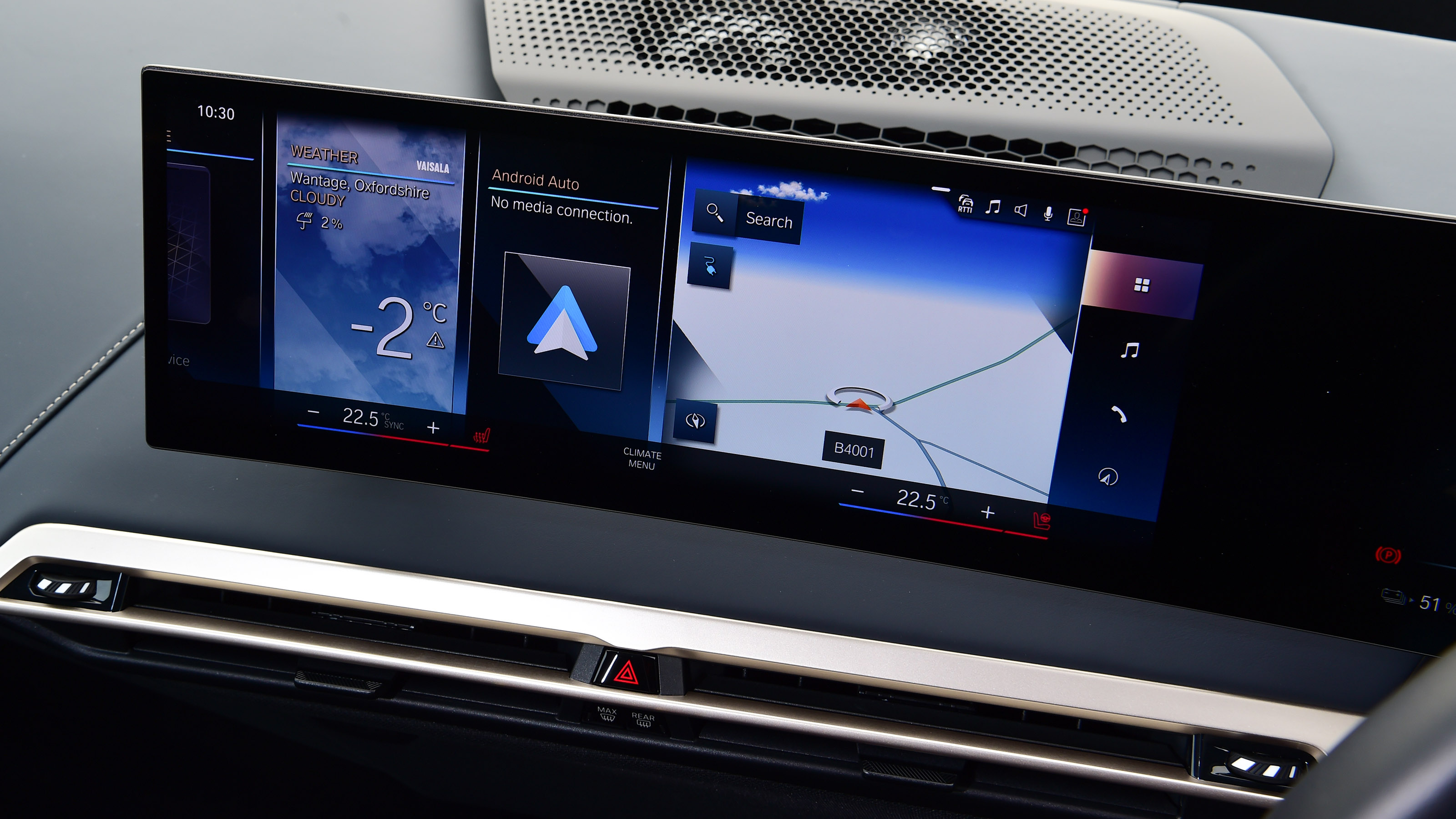 BMW iX - touchscreen