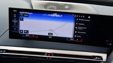 BMW iX - sat-nav