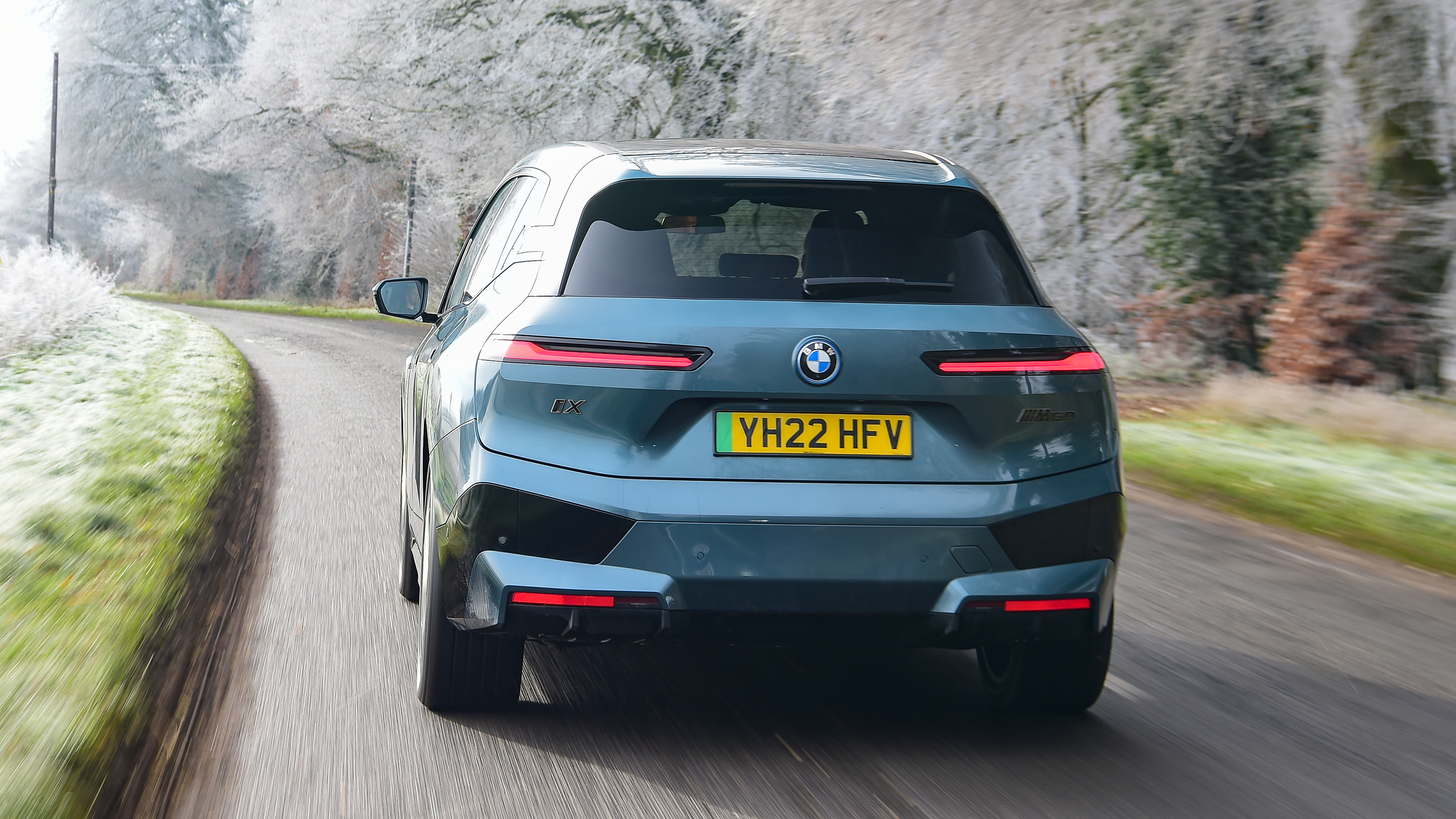 BMW iX - full rear