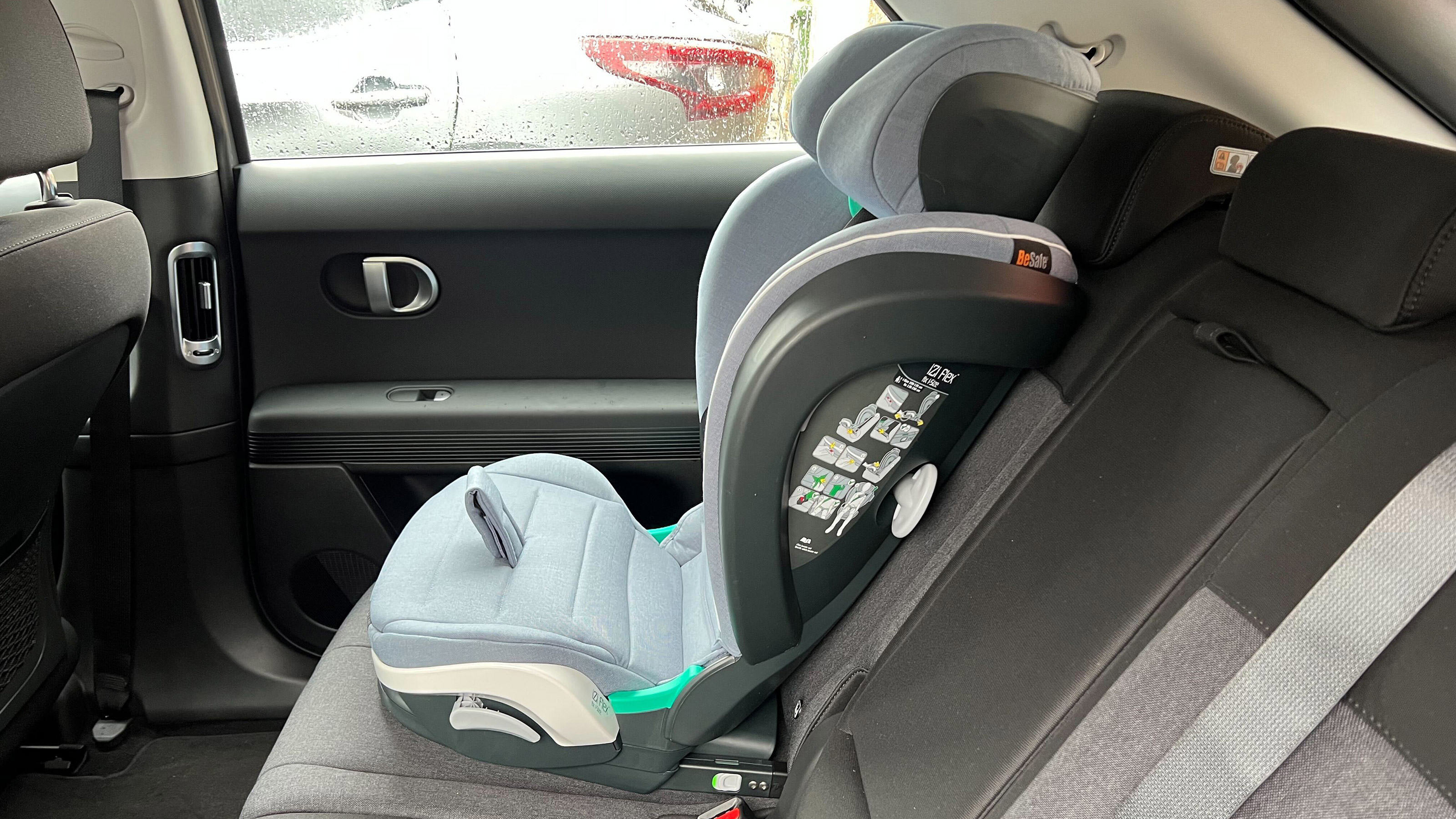 BeSafe iZi Flex Fix i-Size - side no child