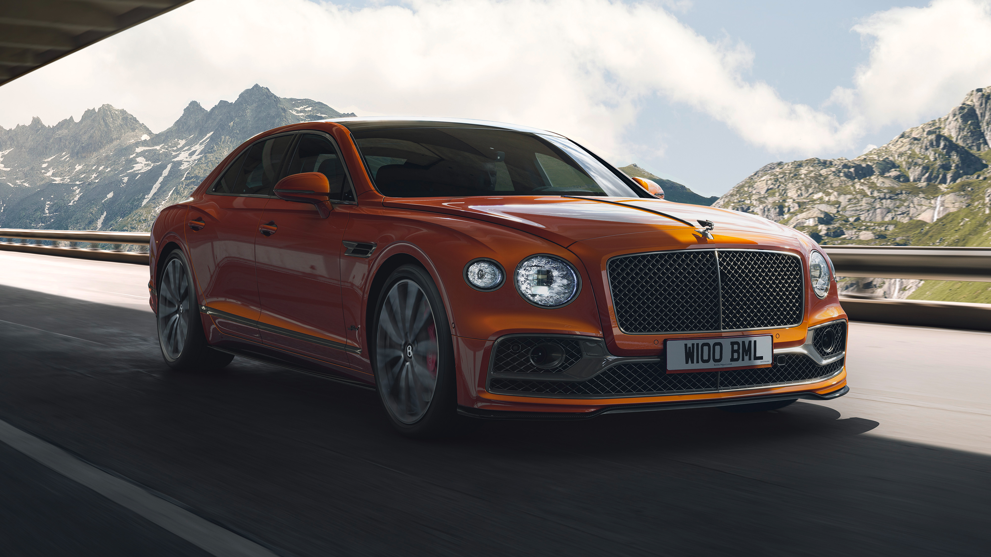 2023 Bentley Flying Spur - front tracking
