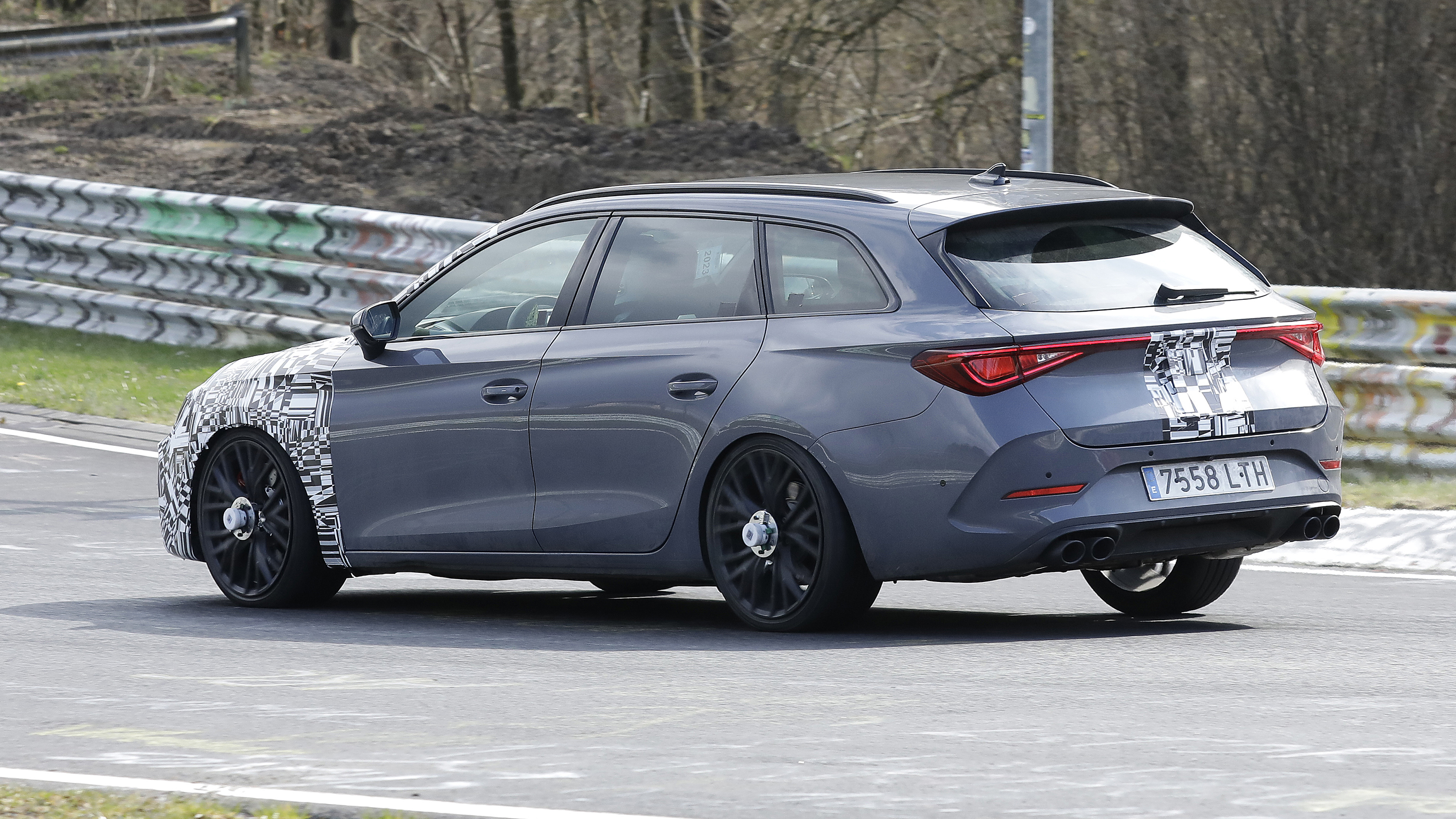 Cupra Leon spy - rear