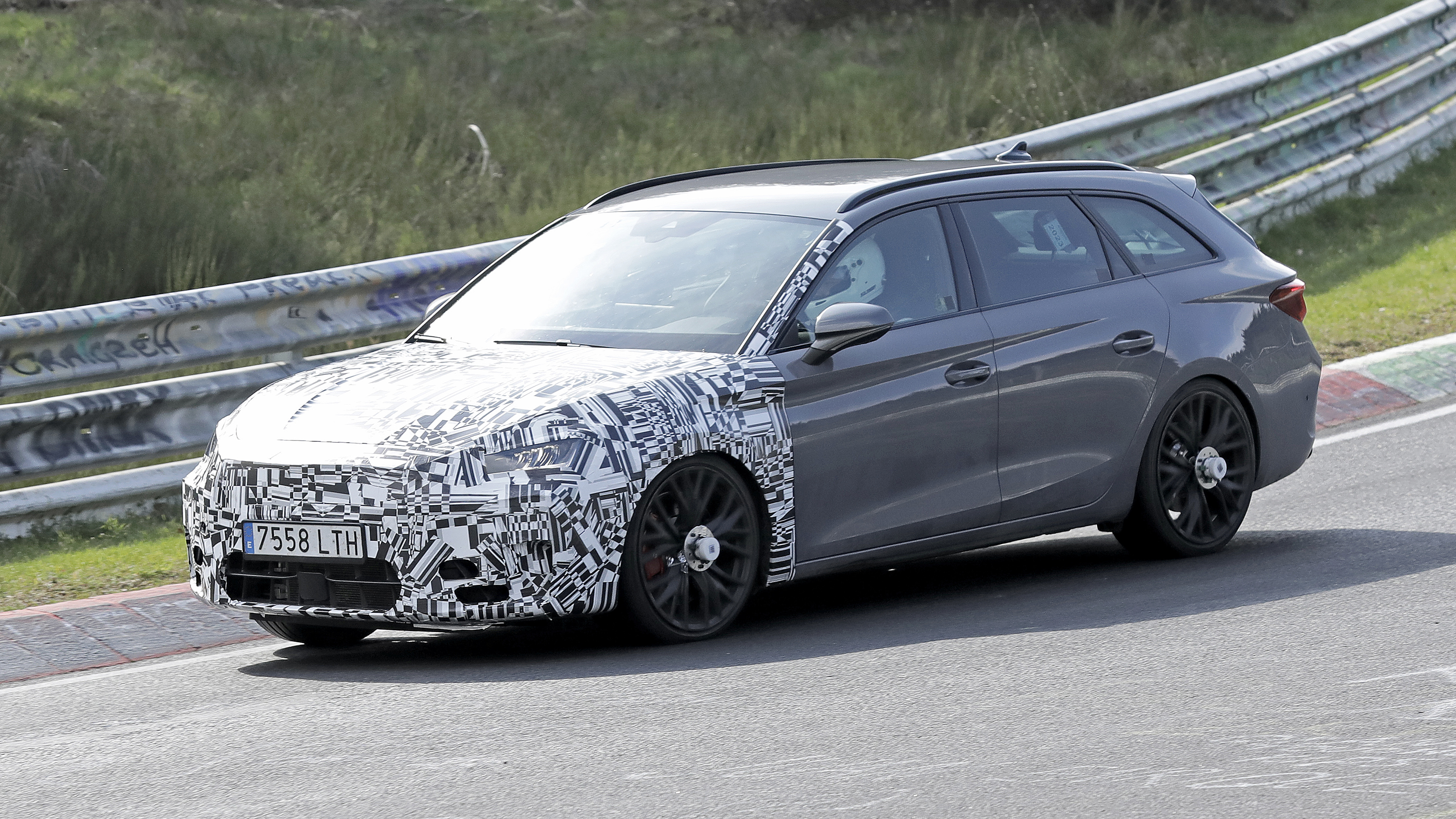 Cupra Leon spy - front