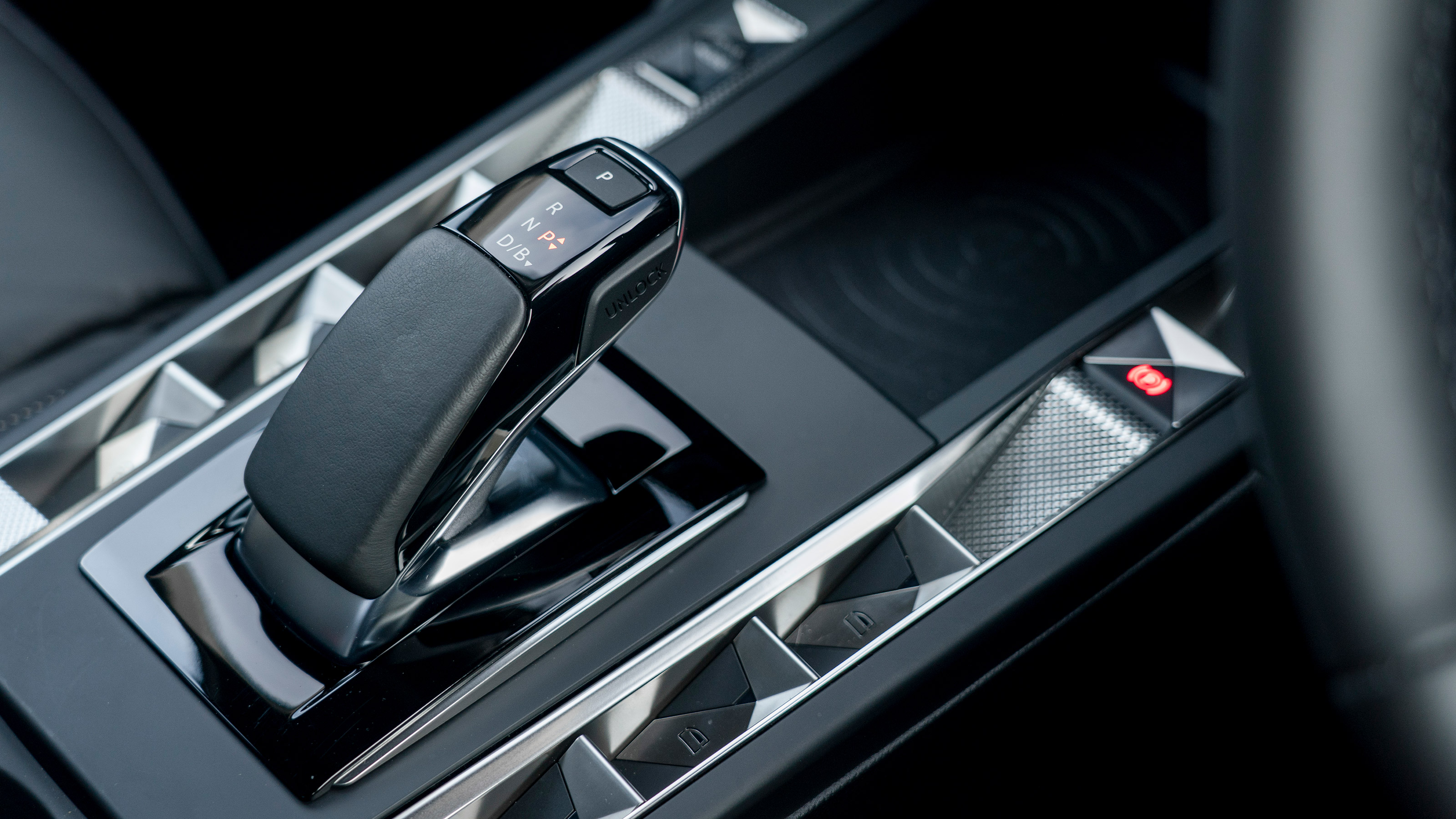 DS 3 E-Tense - centre console