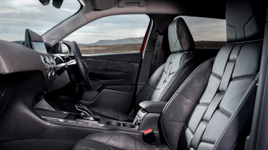DS 3 E-Tense - front seats