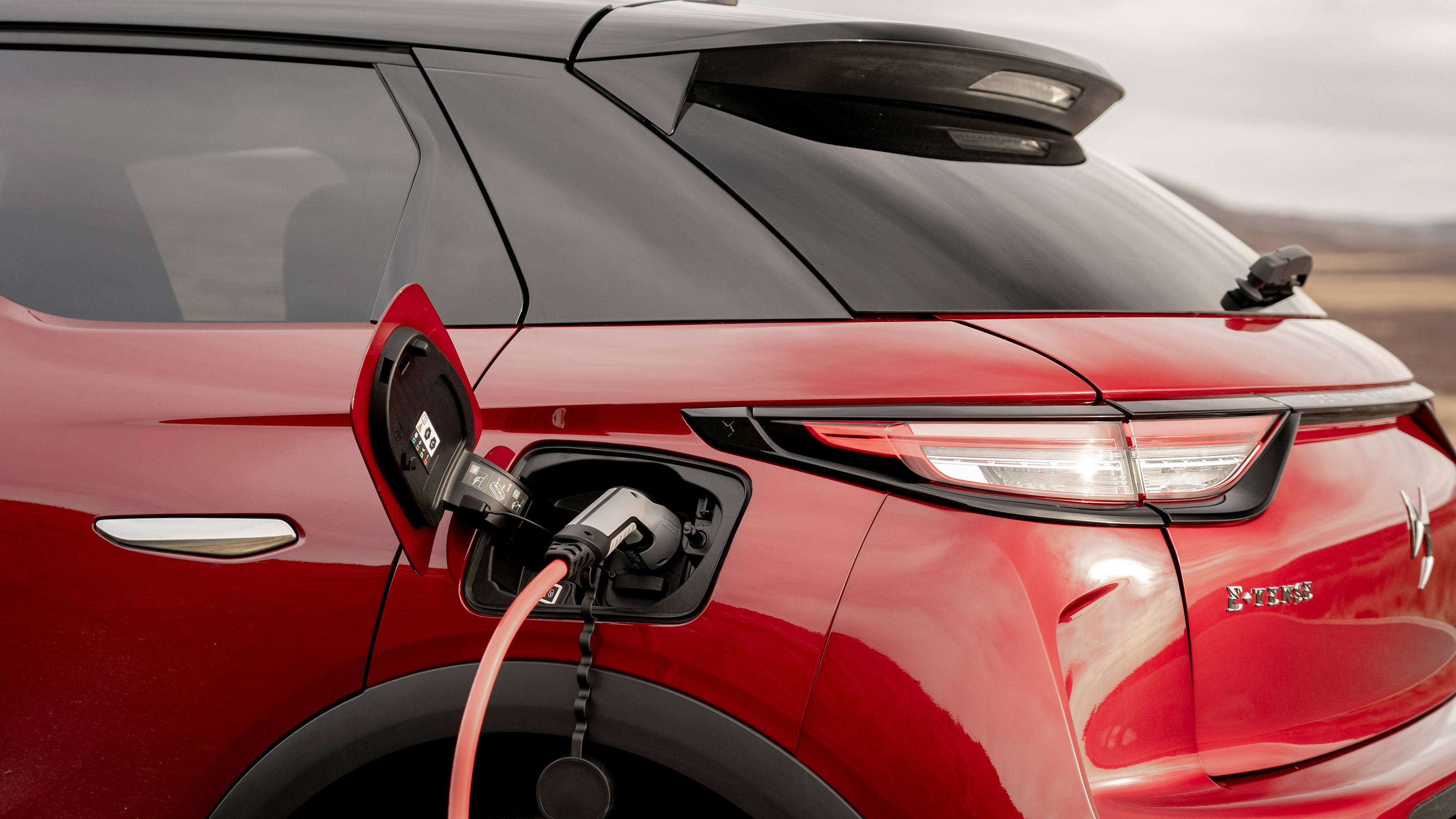 DS 3 E-Tense - charging cable