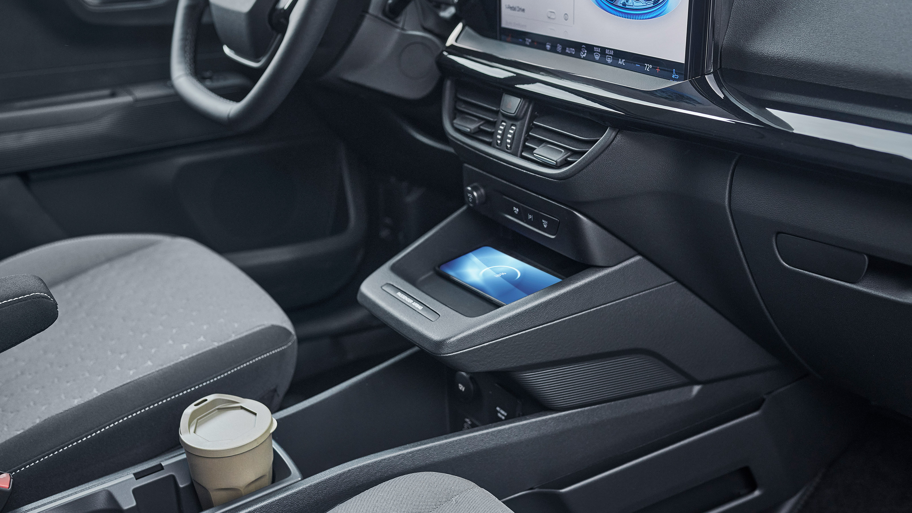 Ford E-Transit Courier - interior detail