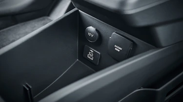 Ford E-Transit Courier - charging points
