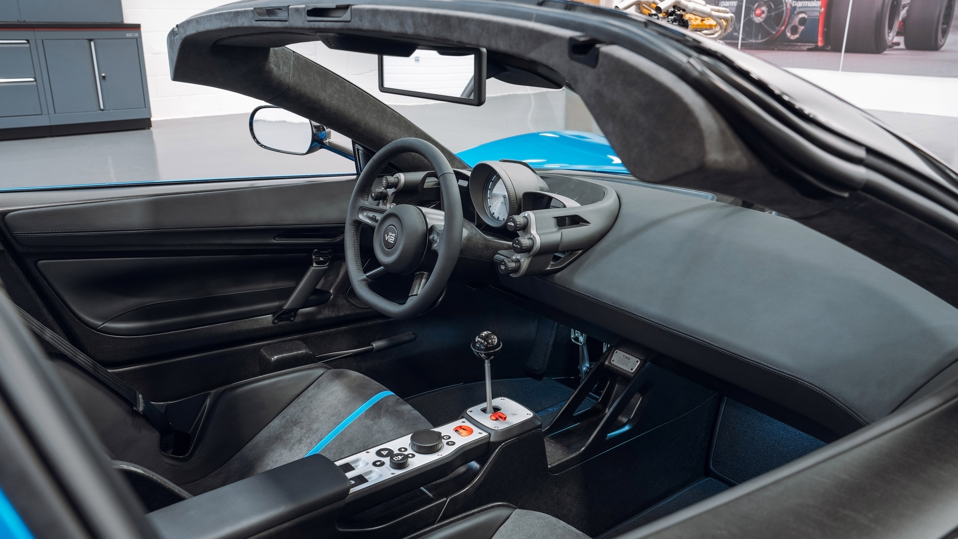 Gordon Murray Automotive T.33 Spider - dash