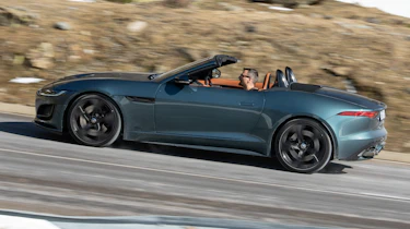 Jaguar F-Type P450 75 - side tracking