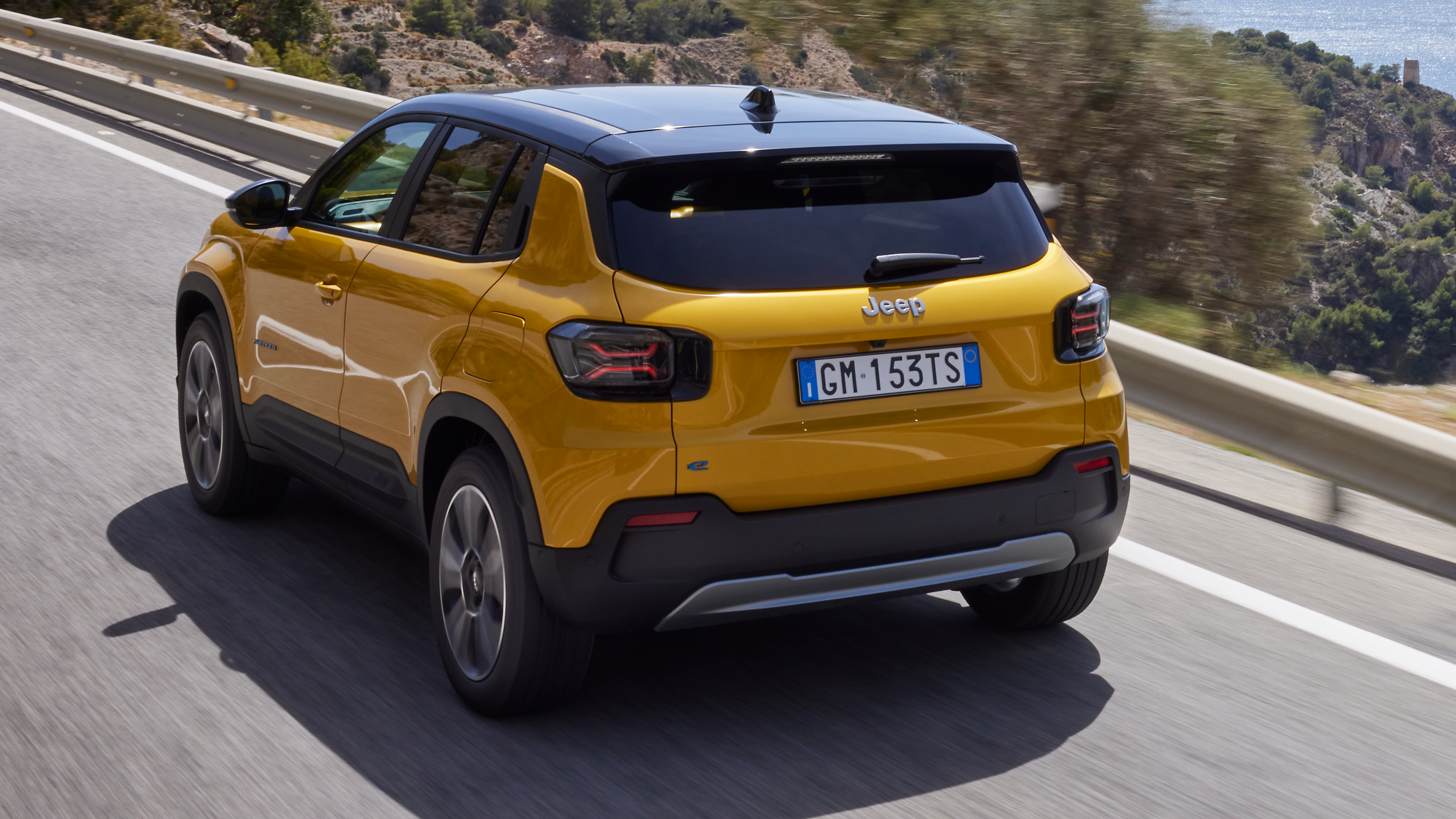 Jeep Avenger - rear tracking