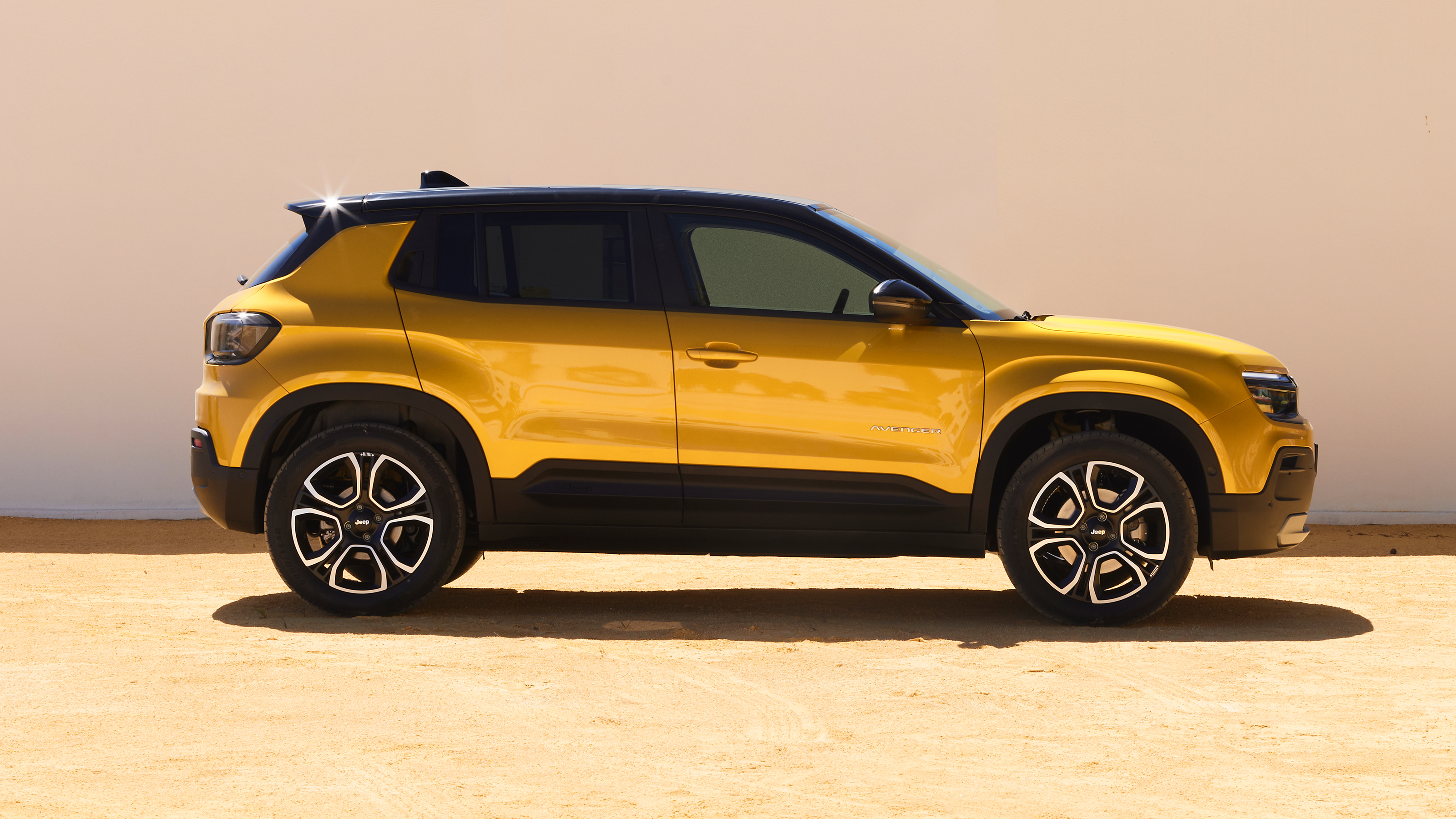 Jeep Avenger - side static