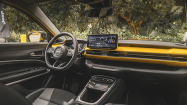 Jeep Avenger - interior (passenger seat view)