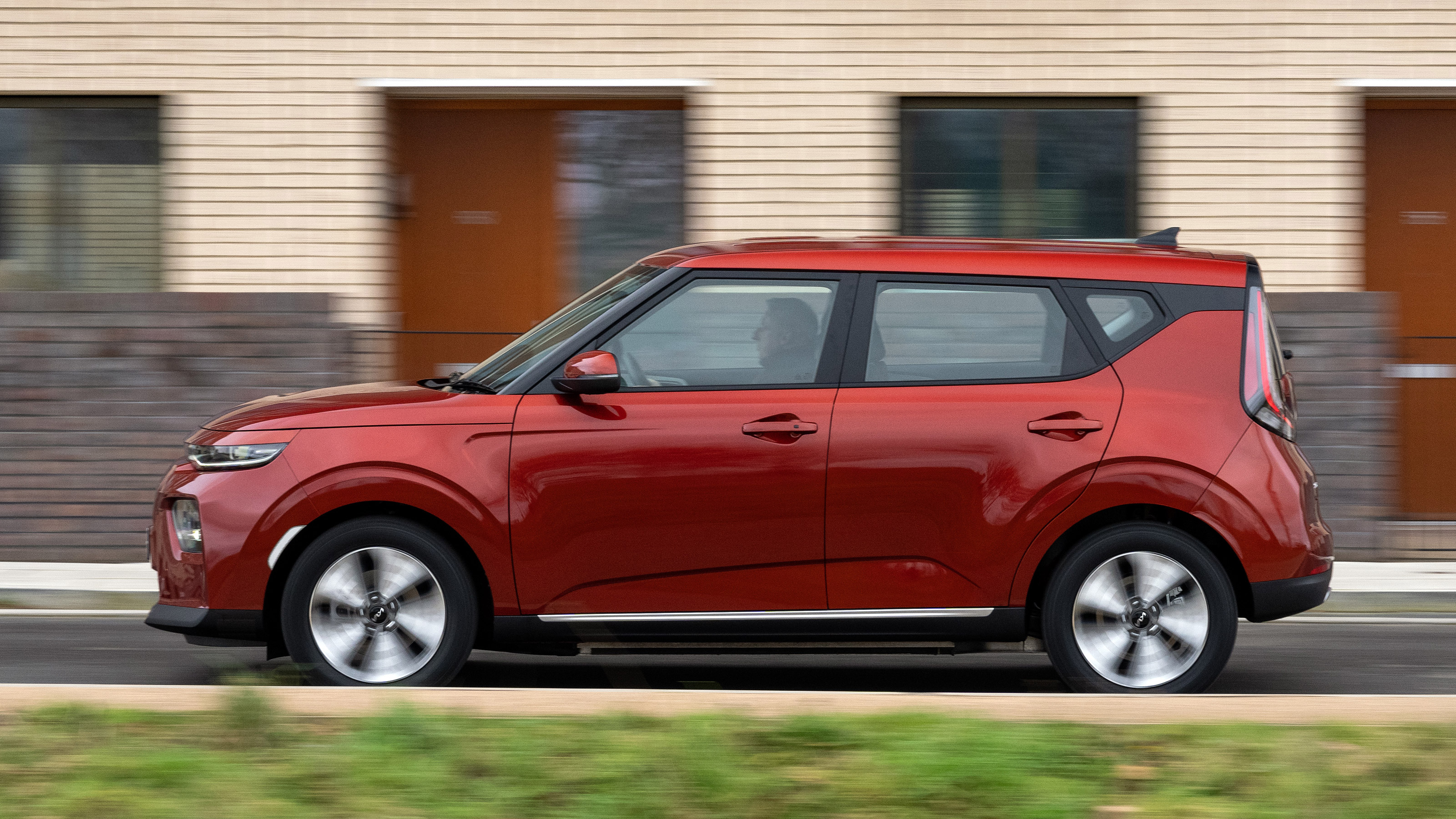 Kia Soul EV Urban - side