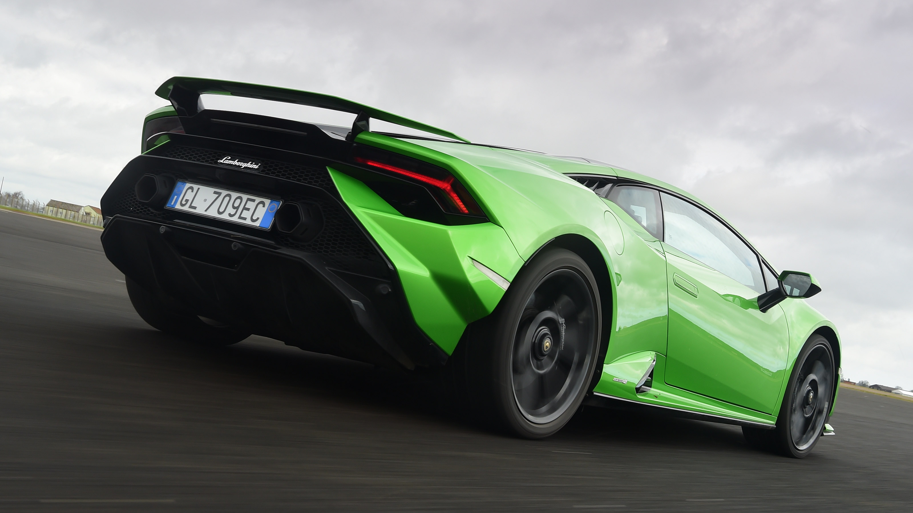 Lamborghini Huracan Tecnica - rear