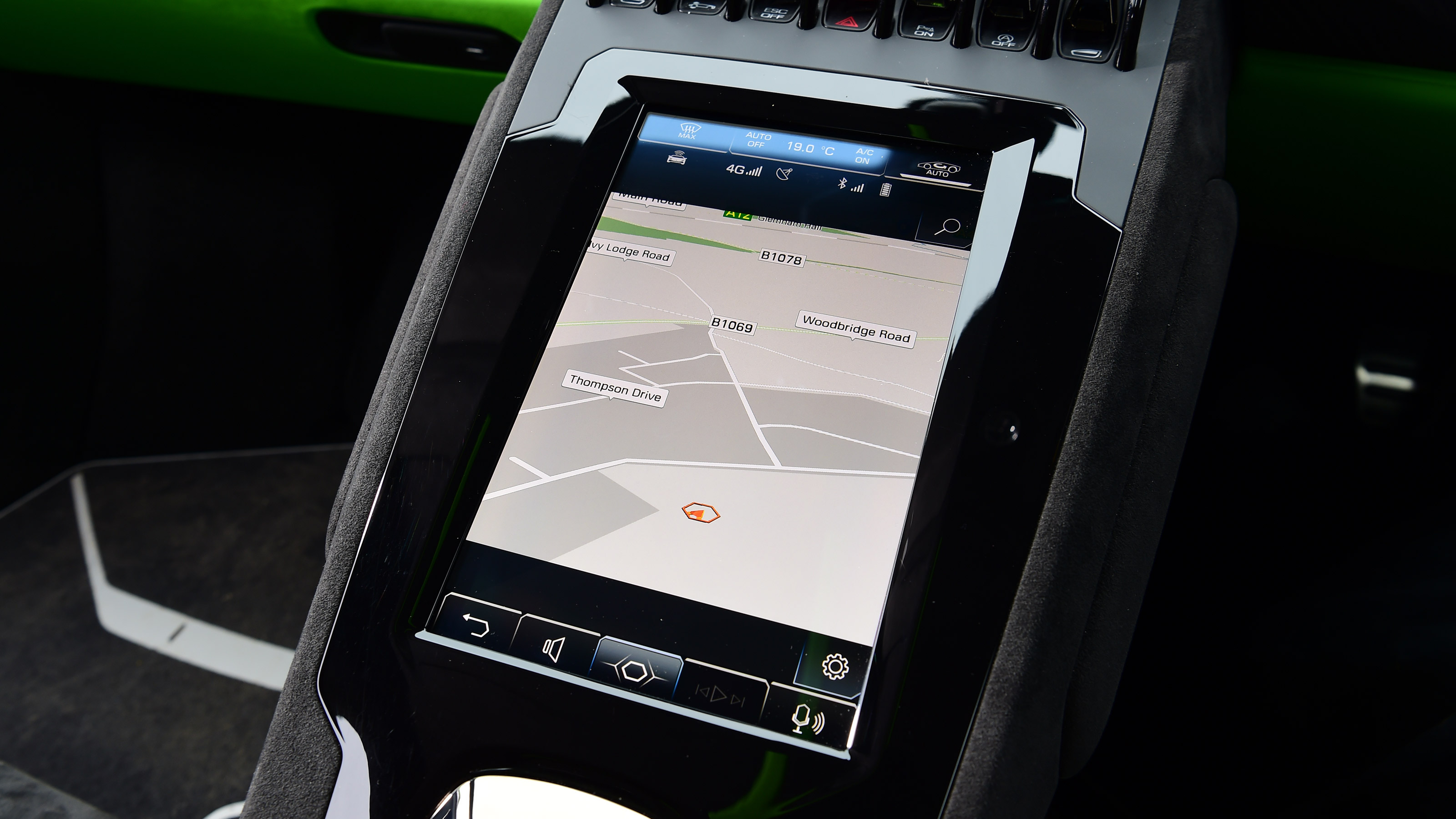 Lamborghini Huracan Tecnica - sat-nav