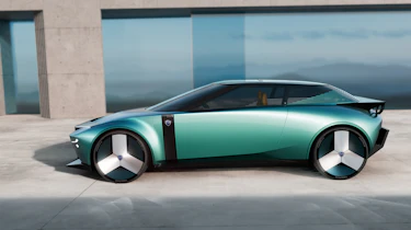 Lancia Pu+Ra HPE concept car side