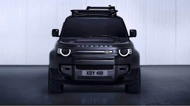 Land Rover Defender 130 Outbound - front static