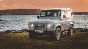 Land Rover Defender Works V8 Islay Edition - front