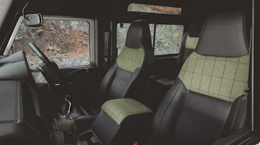Land Rover Defender Works V8 Islay Edition - seats