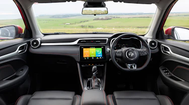 MG ZS - interior