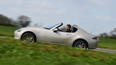 Mazda MX-5 RF - side