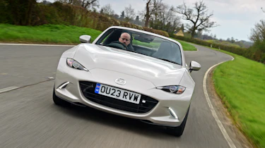 Mazda MX-5 RF - full front