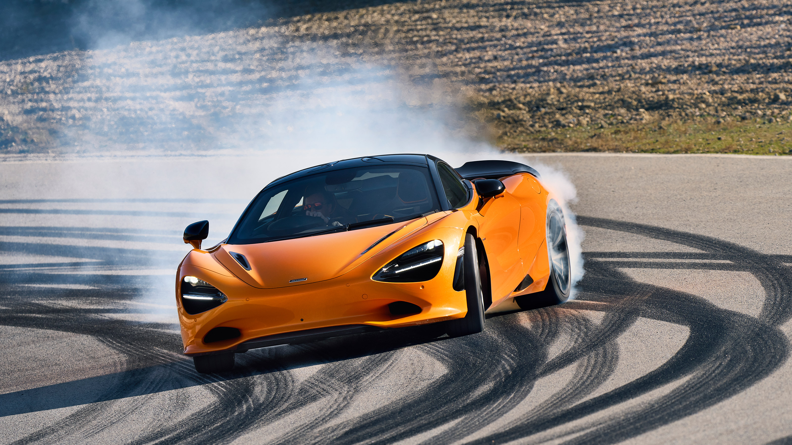 McLaren 750S - drift