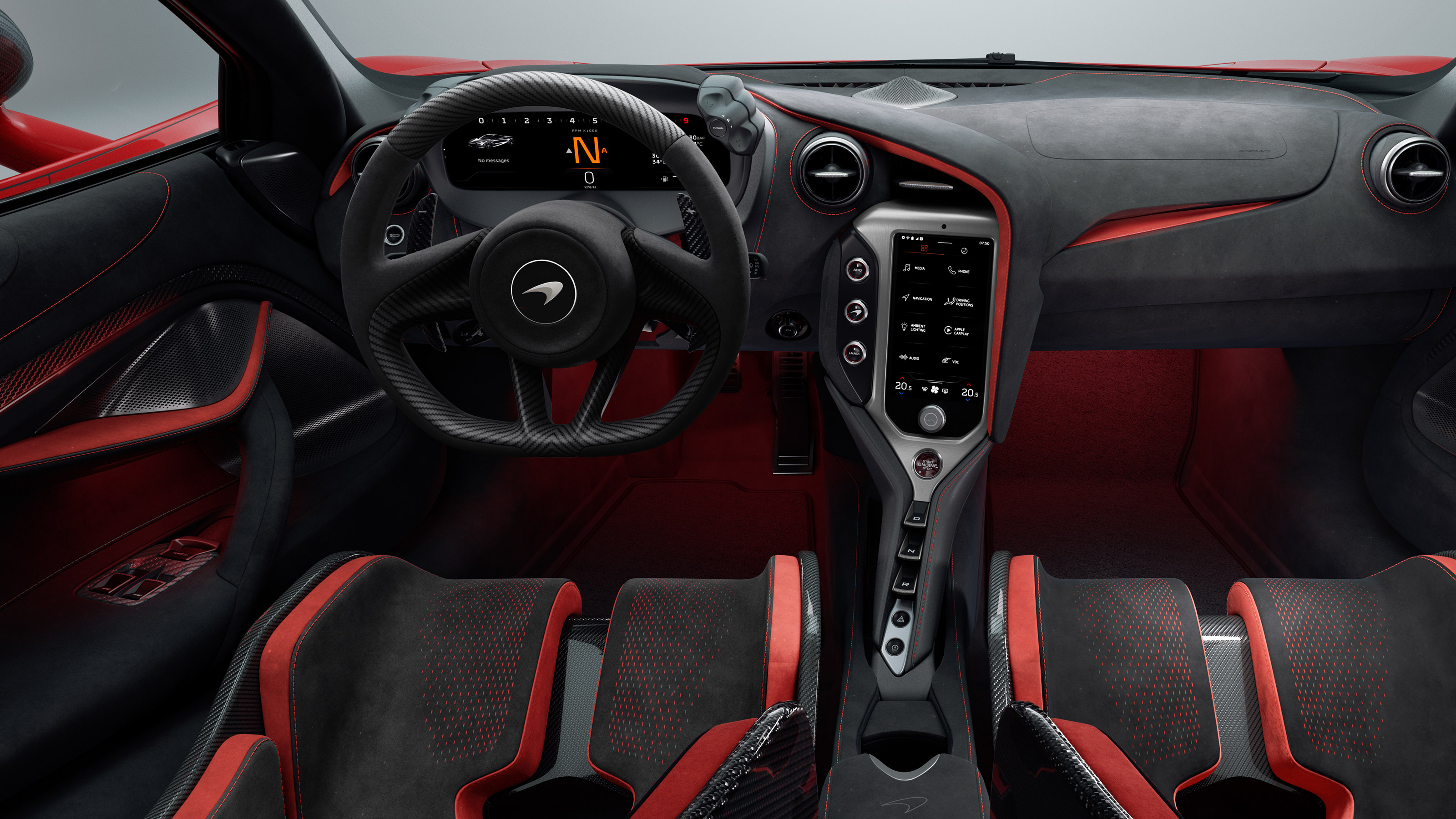McLaren 750S - cabin