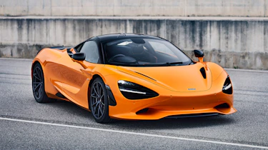 McLaren 750S - front static