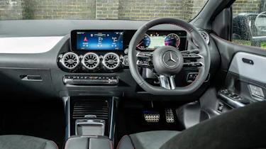 Mercedes B-Class - dash