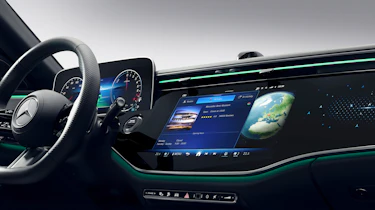 Mercedes E-Class - screen
