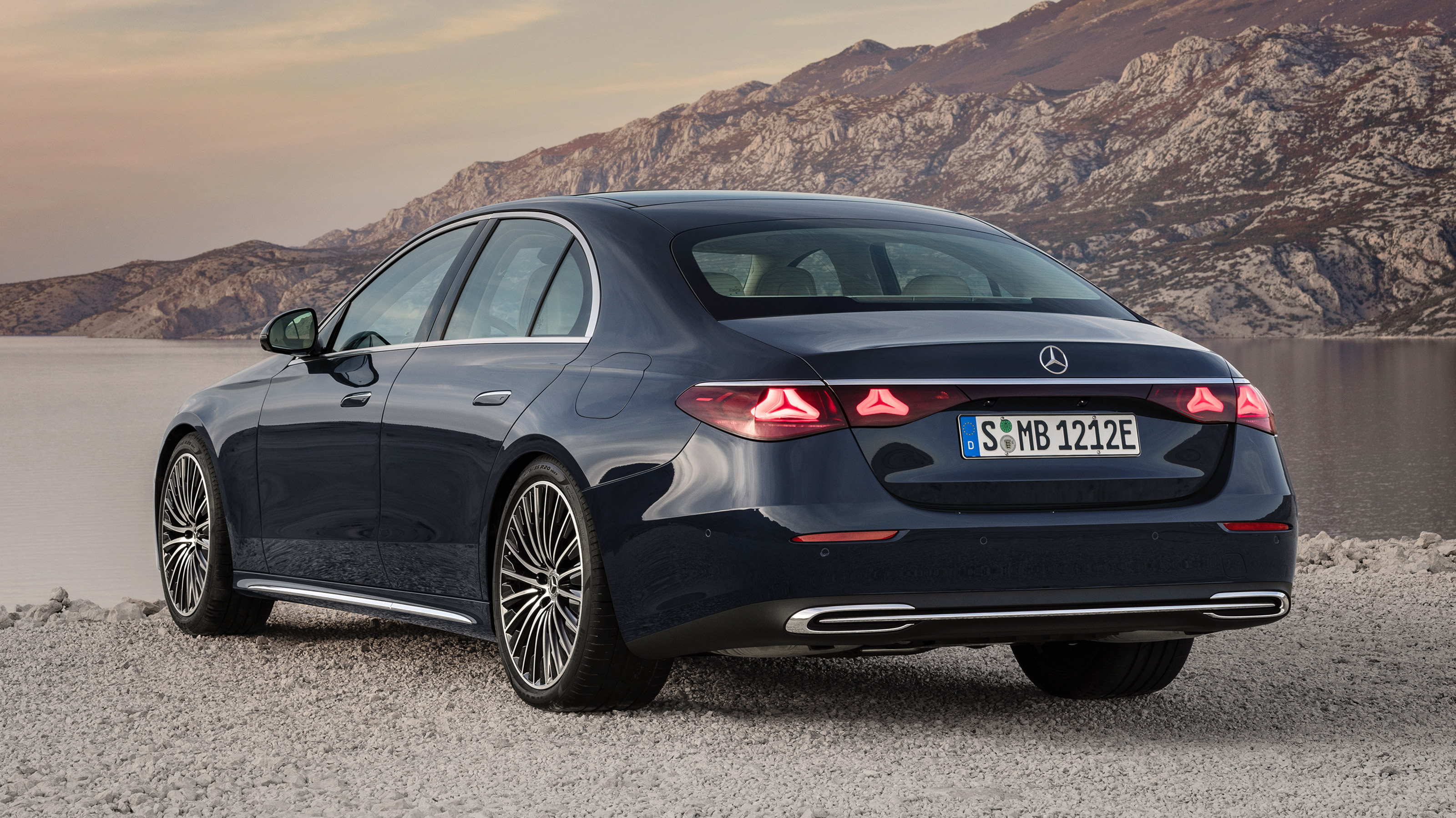 Mercedes E-Class - rear static