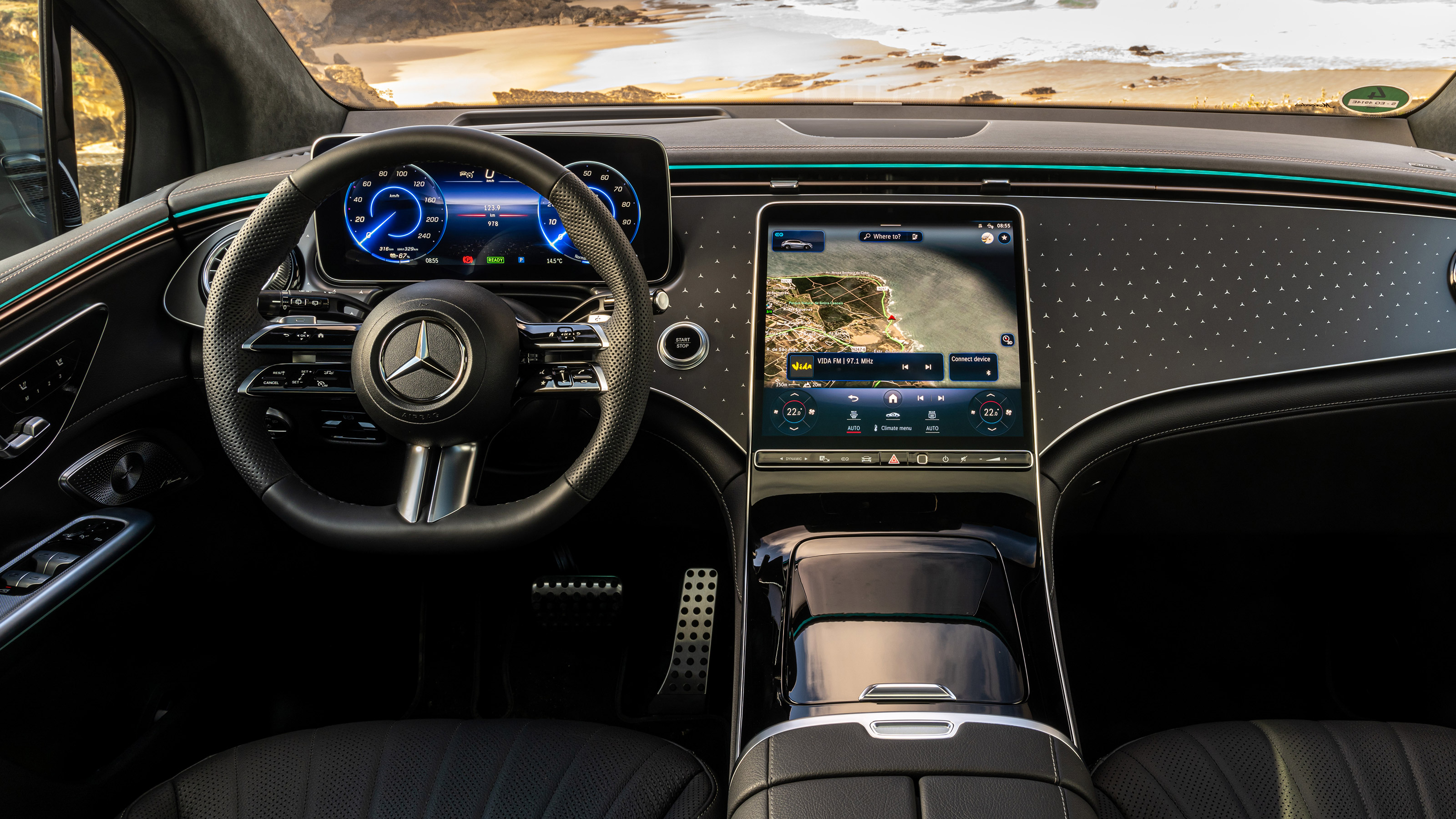 Mercedes EQE SUV - dash