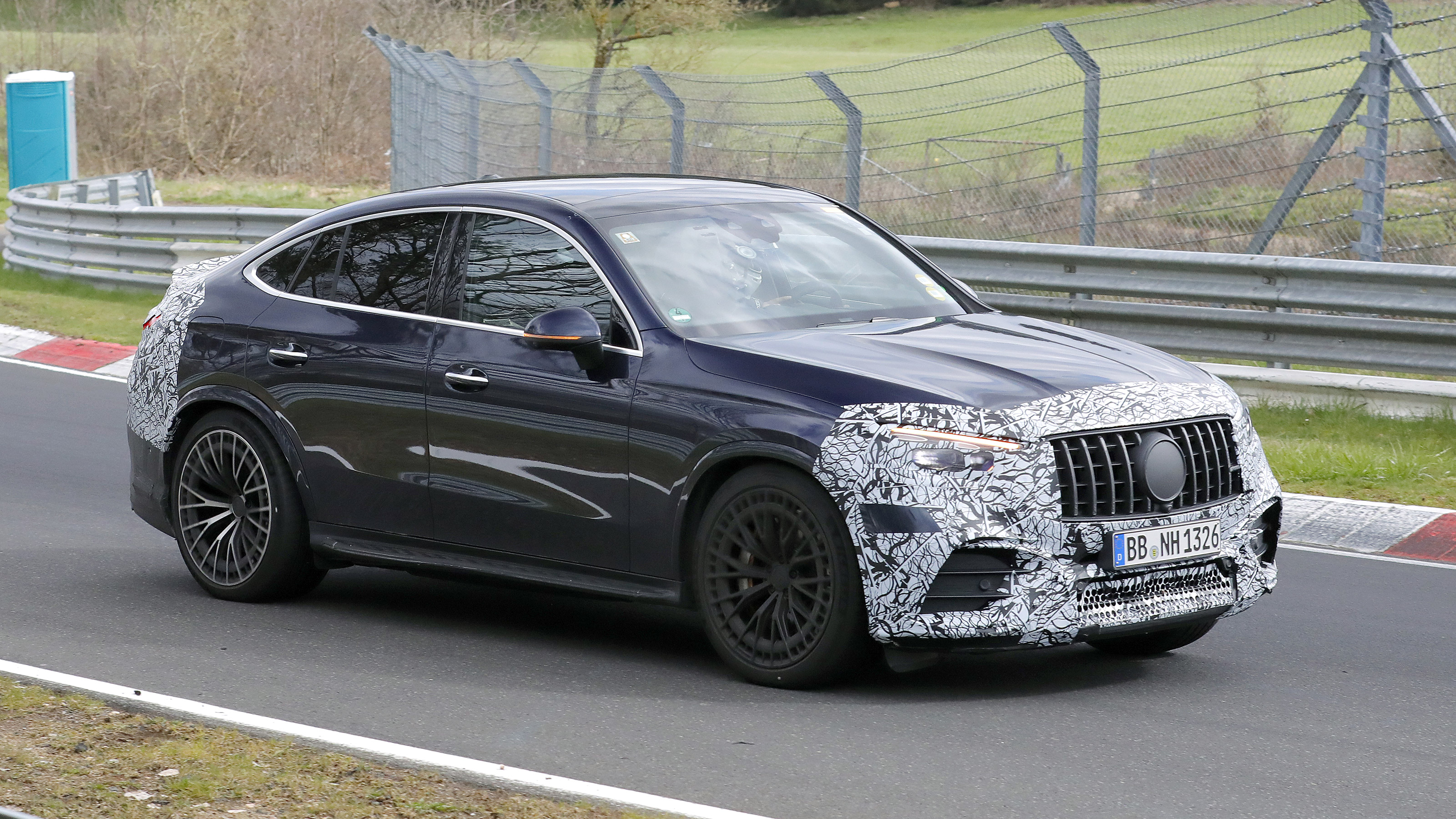 Mercedes-AMG GLC 63 spyshot 2