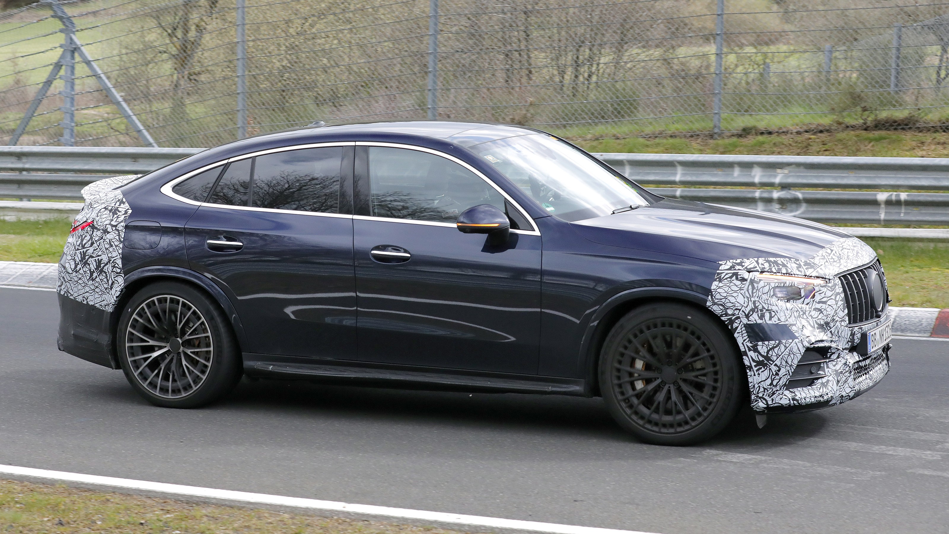 Mercedes-AMG GLC 63 spyshot 3